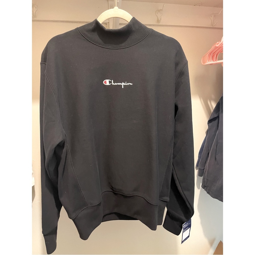 Reverse weave Champion mock neck crew sweatshirt